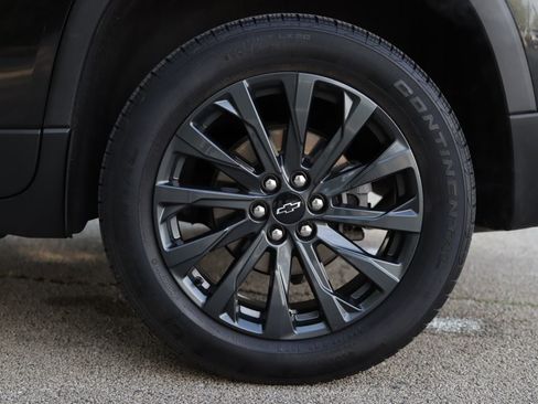 Used 2023 Chevrolet Traverse RS FWD image 41