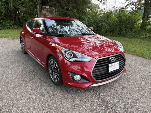 Used 2016 Hyundai Veloster Turbo FWD image 8