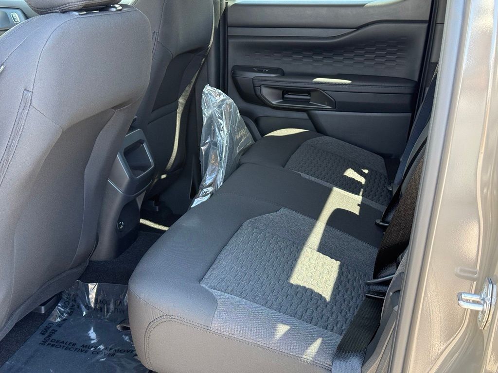 New 2026 Ford Ranger XLT w/ Black Appearance Package RWD image 7
