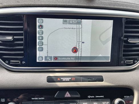 Used 2021 Kia Sportage EX w/ EX Technology Package FWD image 18