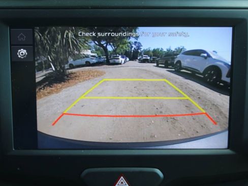 Used 2025 Kia Soul LX w/ LX Technology Package image 42