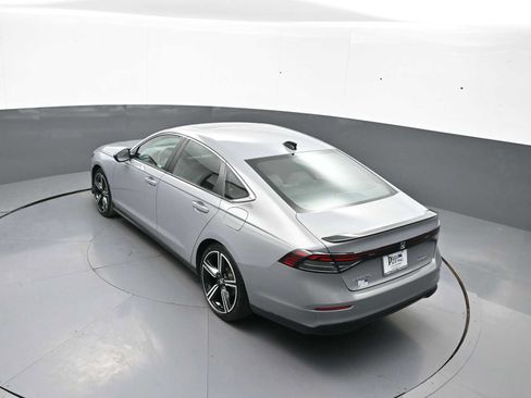 Used 2024 Honda Accord Sport image 26