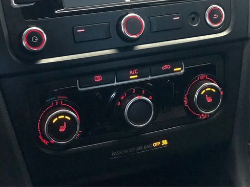 Used 2013 Volkswagen GTI Driver's Edition image 23