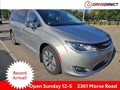 Used 2017 Chrysler Pacifica Platinum