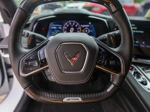 Used 2025 Chevrolet Corvette Z06 image 12