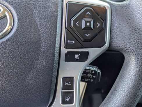 Used 2018 Toyota Tundra SR5 image 19
