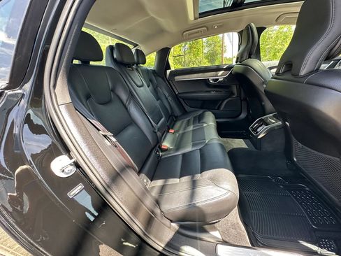 Used 2023 Volvo S90 B6 Plus AWD/4WD image 18