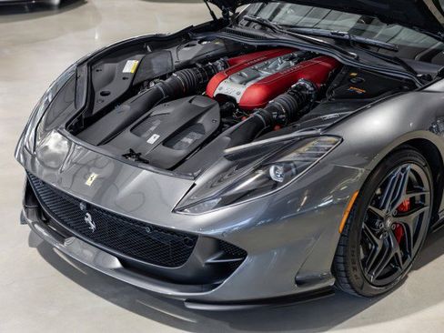 Used 2019 Ferrari 812 Superfast image 12