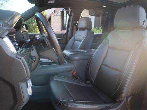 Used 2021 GMC Yukon Denali w/ Denali Premium Package AWD/4WD image 36