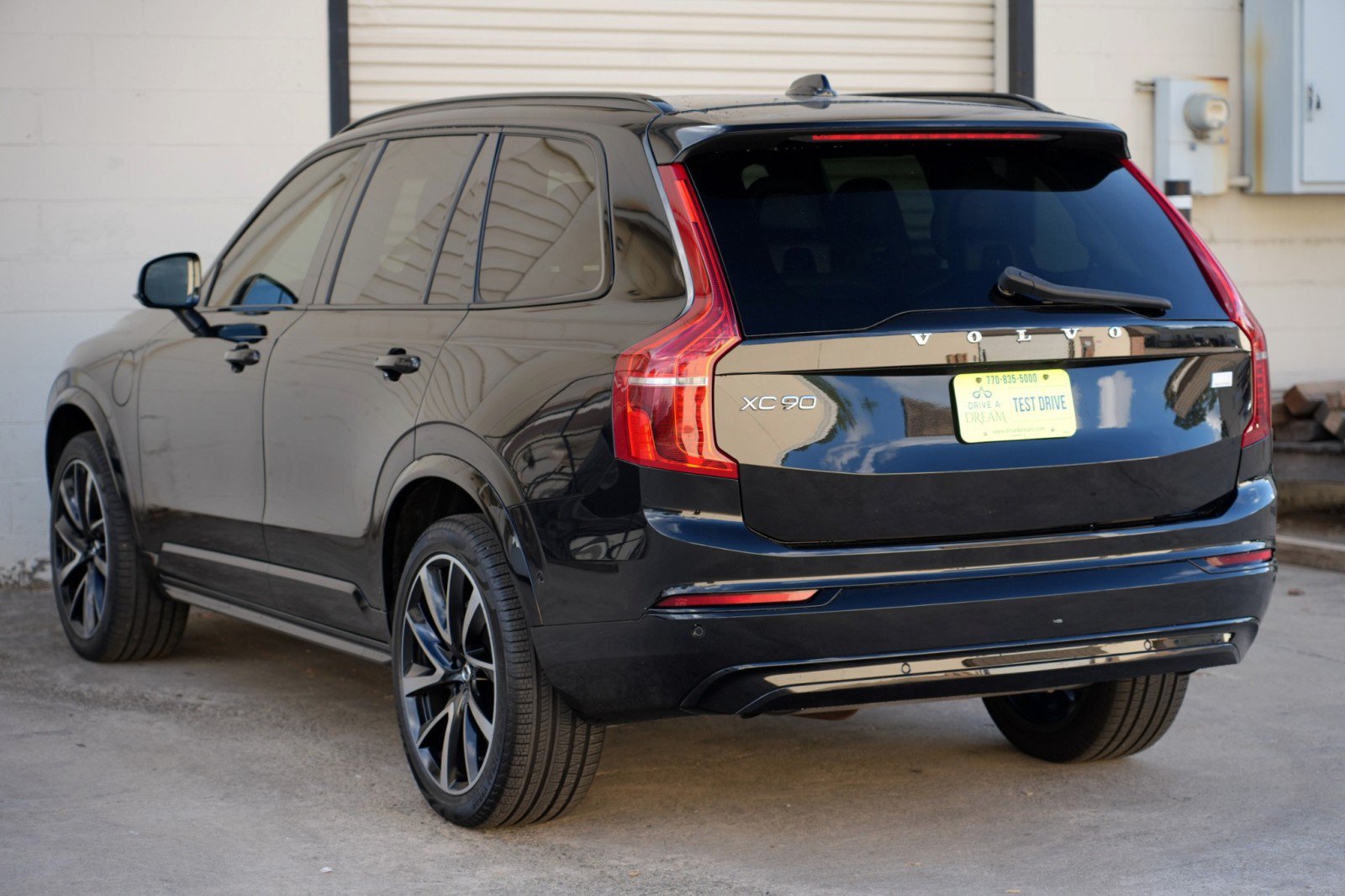 Used 2023 Volvo XC90 T8 Plus AWD/4WD image 57