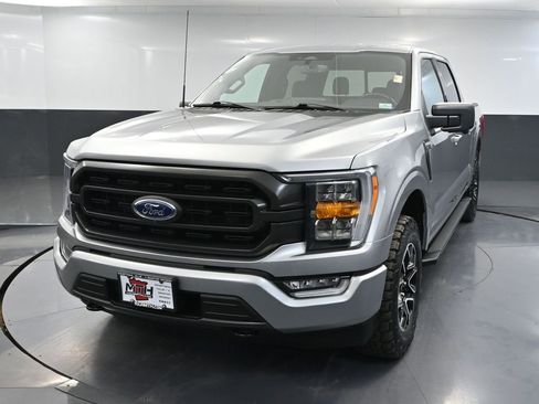 Used 2022 Ford F150 XLT w/ Equipment Group 302A High AWD/4WD image 13