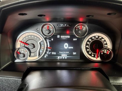 Used 2015 RAM 1500 Laramie w/ Convenience Group image 20