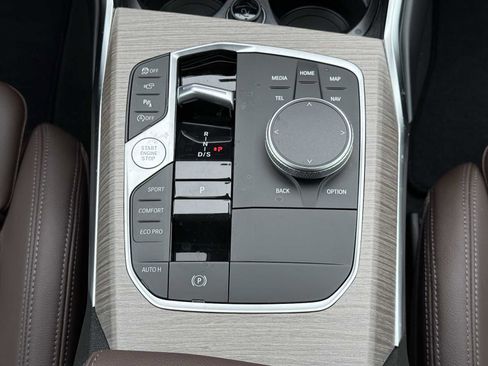 New 2026 BMW 330i xDrive xDrive w/ M Sport Package image 20