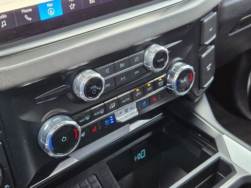 Used 2024 Ford F250 Platinum AWD/4WD image 18