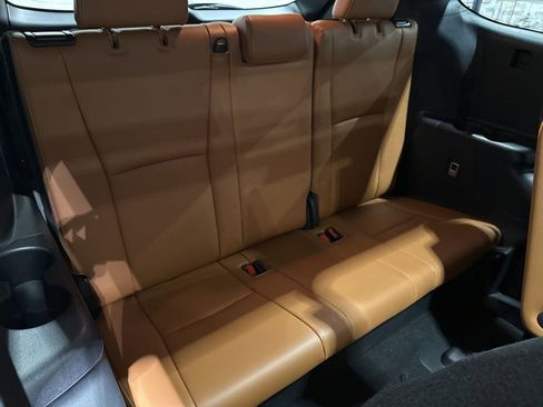 Used 2023 Toyota Highlander Platinum image 20