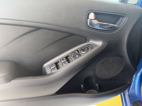 Used 2015 Kia Forte EX FWD image 10