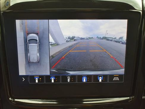 Used 2020 Chevrolet Traverse RS w/ LPO, Cargo Package AWD/4WD image 32