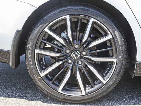Used 2024 Honda Accord Touring image 13