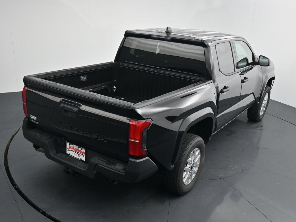 Used 2025 Toyota Tacoma SR AWD/4WD image 25