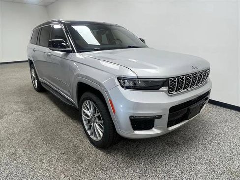 Certified 2022 Jeep Grand Cherokee L Summit w/ Advanced Protech Group IV image 19