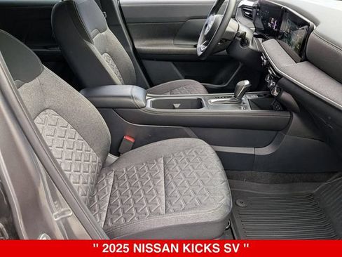 Certified 2025 Nissan Kicks SV AWD/4WD image 36
