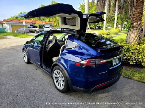 Used 2017 Tesla Model X 75D AWD/4WD image 12
