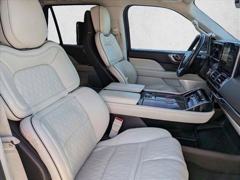 Used 2020 Lincoln Navigator Black Label image 24