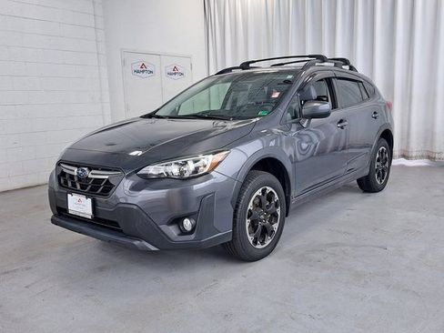 Used 2022 Subaru Crosstrek 2.0i Premium AWD/4WD image 2