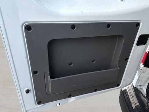 Used 2021 Nissan NV 2500 SV image 39