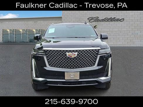 Used 2024 Cadillac Escalade ESV Premium Luxury AWD/4WD image 2