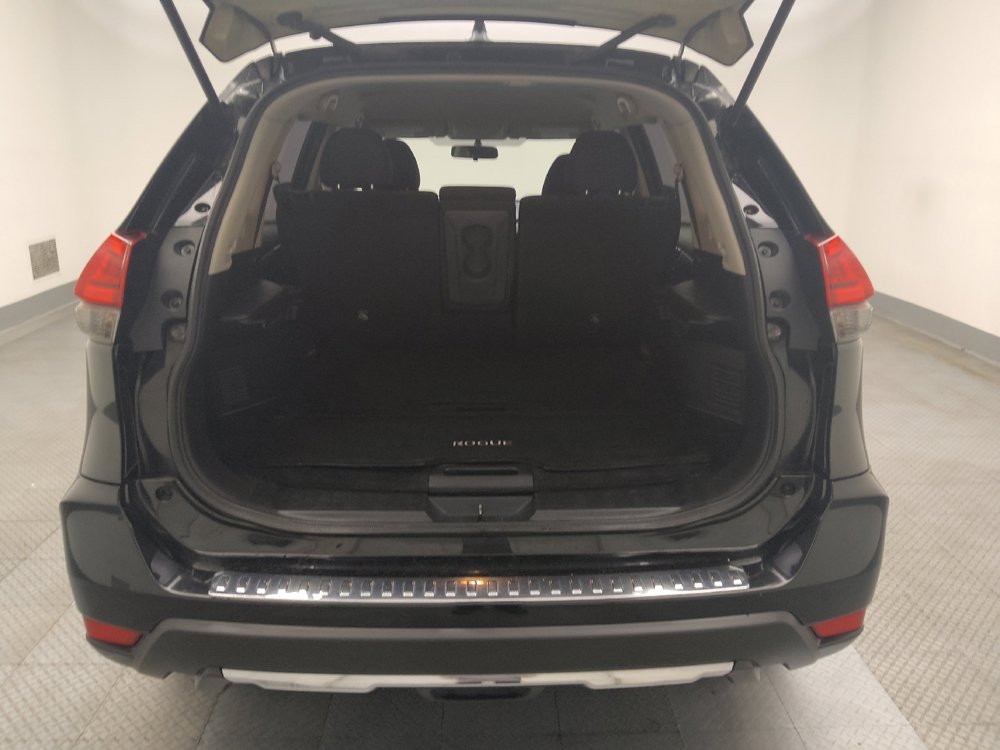 Used 2017 Nissan Rogue S AWD/4WD image 29