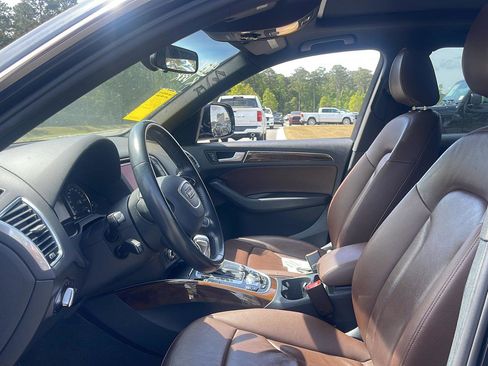 Used 2017 Audi Q5 2.0T Premium w/ Audi MMI Navigation Plus image 13
