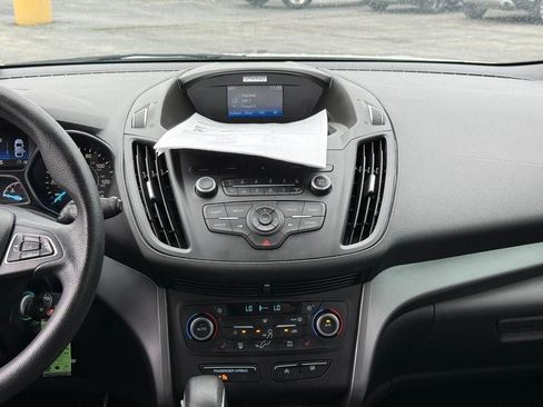Used 2018 Ford Escape SE FWD image 14