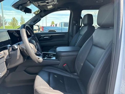 Certified 2025 Chevrolet Tahoe LT AWD/4WD image 9