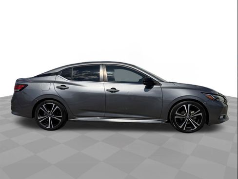 Used 2021 Nissan Sentra SR w/ SR Premium Package FWD image 6