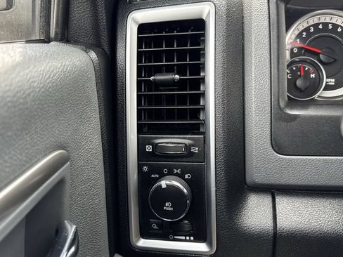 Used 2013 RAM 1500 Big Horn AWD/4WD image 17