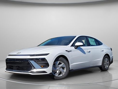 New 2026 Hyundai Sonata SE image 2