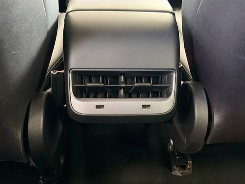 Used 2020 Tesla Model 3 Standard Range Plus image 25