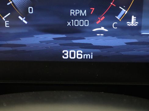 New 2026 Chevrolet Equinox RS w/ LPO, Floor Liner Package image 19