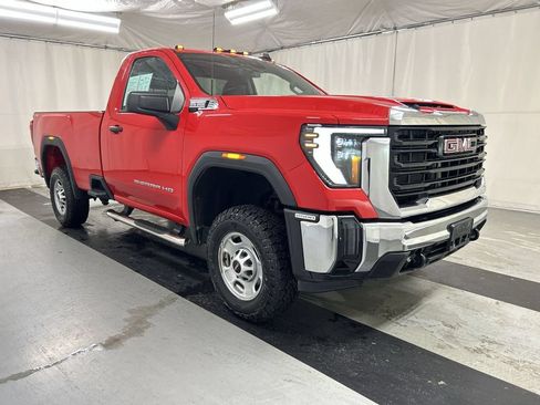 Certified 2024 GMC Sierra 2500 Pro w/ Convenience Package AWD/4WD image 1