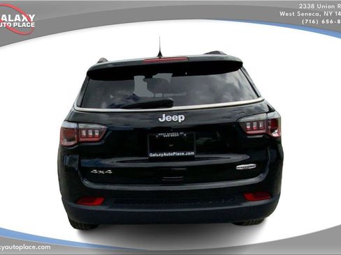 Used 2020 Jeep Compass Latitude w/ Cold Weather Group AWD/4WD image 6
