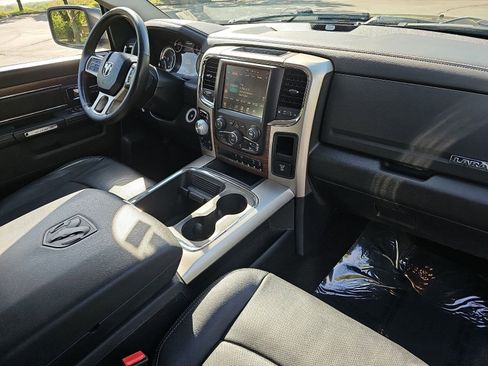 Used 2017 RAM 1500 Laramie w/ Convenience Group AWD/4WD image 14