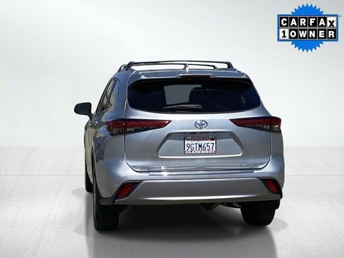 Used 2023 Toyota Highlander Platinum image 6