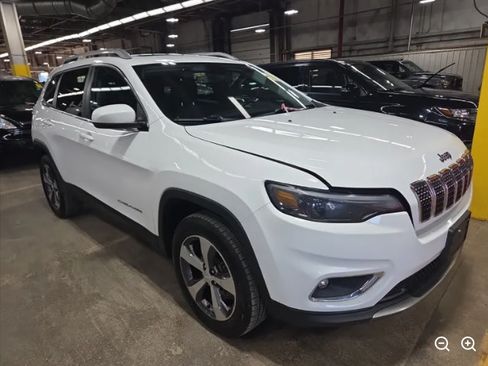 Used 2019 Jeep Cherokee Limited AWD/4WD image 5