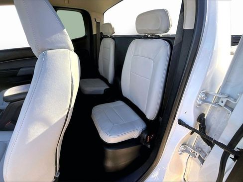 Used 2016 Chevrolet Colorado W/T w/ WT Convenience Package image 27