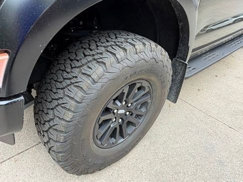 Certified 2025 Ford F150 Raptor AWD/4WD image 9
