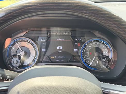 Used 2022 RAM 1500 Limited w/ Off Road Group AWD/4WD image 25