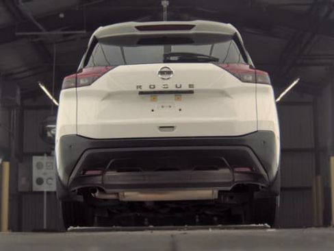 Used 2021 Nissan Rogue S FWD image 7