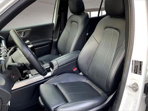 Used 2021 Mercedes-Benz GLB 250 4MATIC image 20