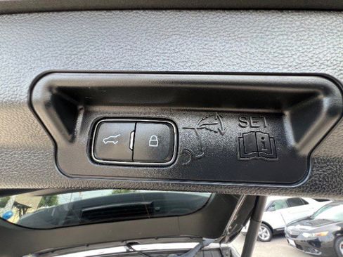 Used 2023 Ford Explorer XLT w/ Equipment Group 202A RWD image 25